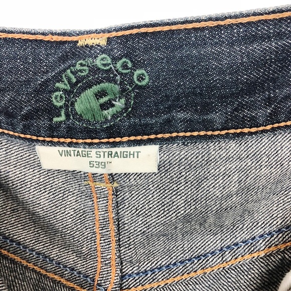 Levi’s Eco Vintage Distressed Cut offs 32 - Picture 5 of 8